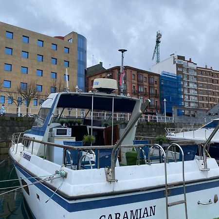 Experiencia En El Mar Gijon C Hotell Exteriör bild